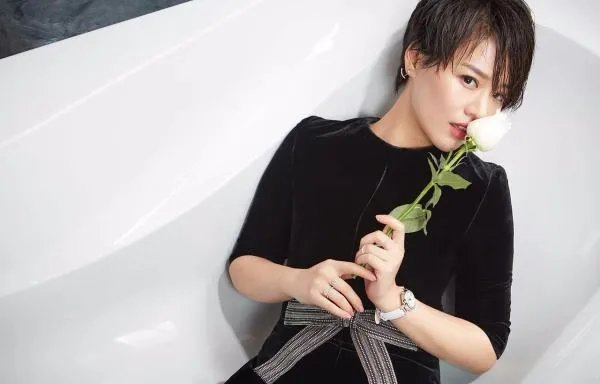 演员马思纯是什么时候出道的，第一部作品是什么？