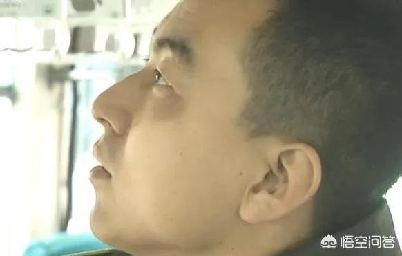 如何看待青岛一90后公交司机设计超萌表情包成网红?
