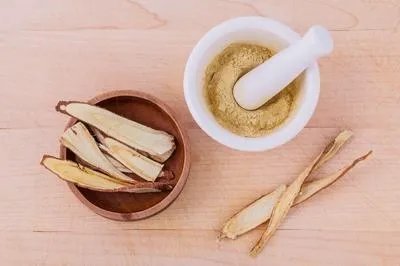 咳嗽可以吃西梅吗 咳嗽饮食上要注意什么
