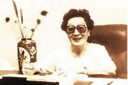 川岛芳子的胞妹格格,人生经历有多么的坎坷曲折?