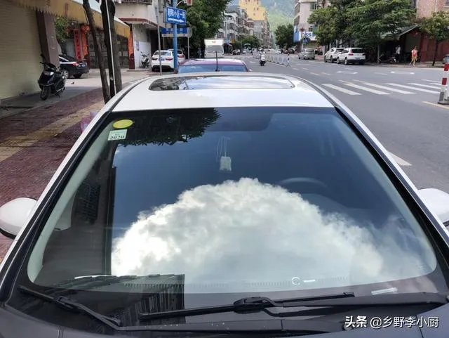 美食招贴应该怎么画？