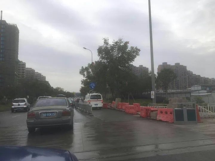 宁波江北区李家西路发生爆炸是真的吗？