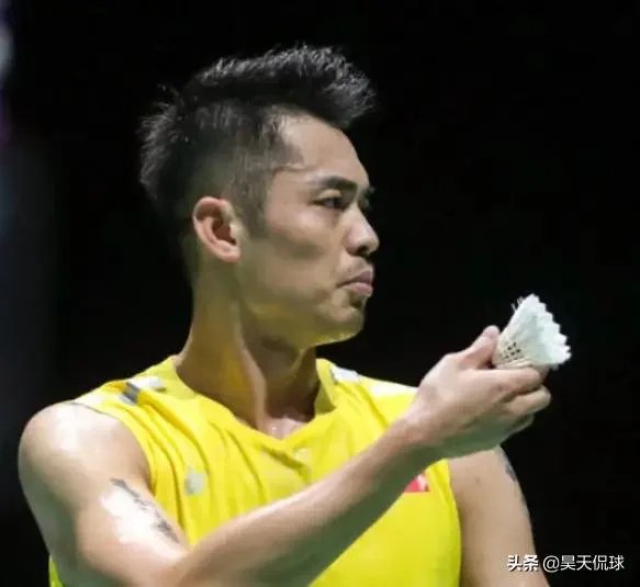 终于不再一轮游!法国赛林丹直落两局战胜东道主选手,下轮很可能战谌龙。你怎么看?