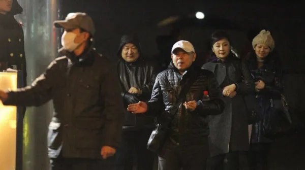 本山传媒对刘小光出轨这事怎么处理?