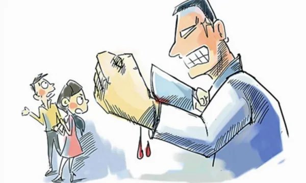男子分手后为何要报复前女友?