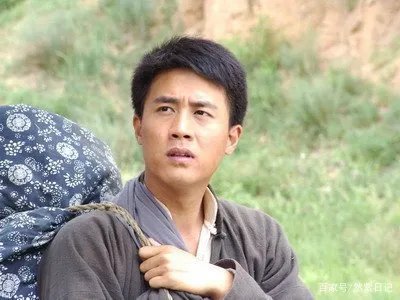 杜淳妻子王灿家庭背景?