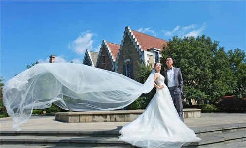 2018成都哪家婚纱摄影好 成都前十名口碑好的婚纱影层推荐