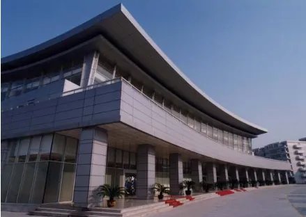 刚过二本线的擦线党该选哪个大学？有哪些二本大学可以推荐？
