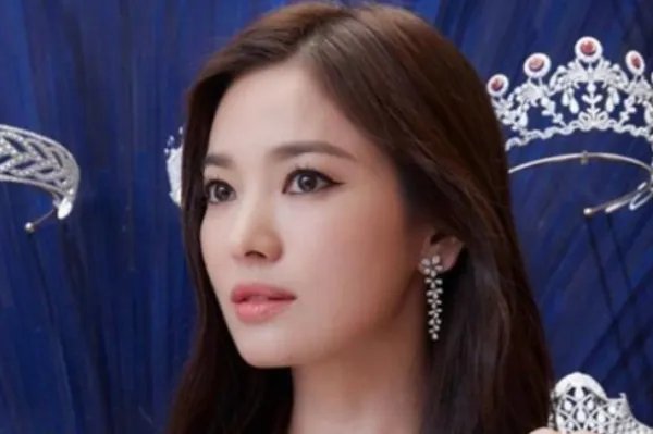 韩明星离婚竟是被中国媒体先爆出!矢口否认后终亲自打脸!宋慧乔有多爱玩?