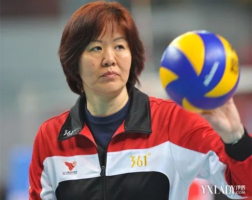 郎平的婚姻坎坷过去铁娘子事业爱情大丰收