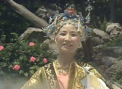 白素贞水漫金山寺为何没人敢管?