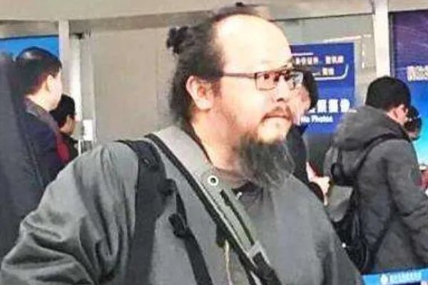 高原曾指着窦唯无责任感,高原为什么要这么说?