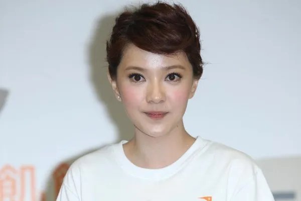 郭采洁向汪峰道歉分别表现出两个人怎么样的情商?