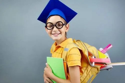 广东两名高考学霸各被奖一套房,读书好有多赚钱?