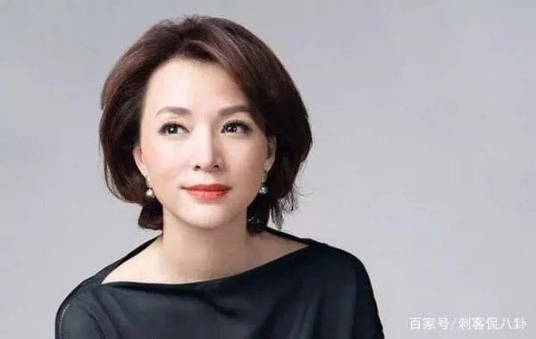 “央视一姐”董卿的工资曝光,网友直呼这也太多了,到底有多少钱?