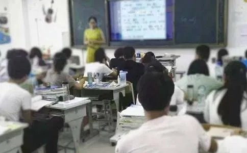 《我选我》教学感言