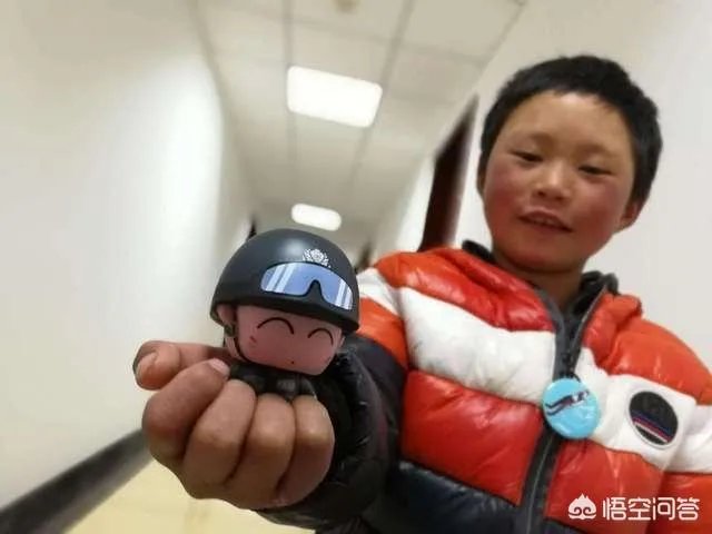 冰花男孩上北京,是帮助还是捧杀?
