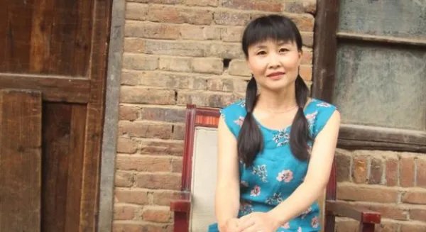 北京妈妈晒女儿0到18岁照片!你喜欢这种仪式感吗?