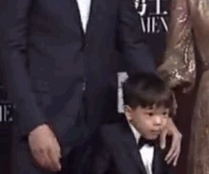有哪些明星在走红毯时的尴尬事令你捧腹大笑?