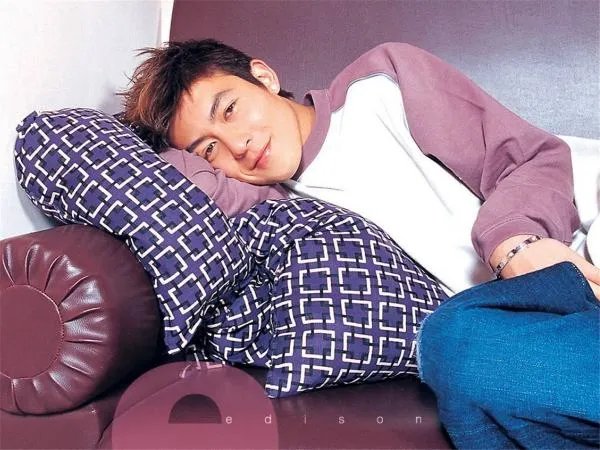 《爱情公寓》孙艺洲结婚十年,看起来花心的男人会格外顾家么?
