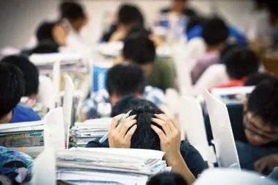 高考各地录取分数线公布,哪一个省份最让你惊讶?
