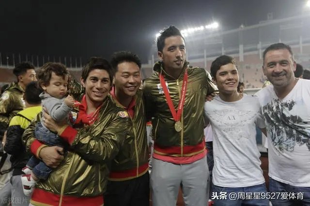 孔卡离开上港之后,现在在哪?