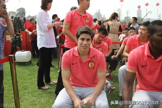 孔卡离开上港之后,现在在哪?