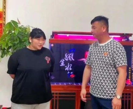 大衣哥直播为自己的女儿征婚,希望男方条件好,大衣哥准备出多少聘礼?
