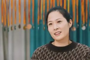 世界冠军妈妈卖海鲜900天还清债务,这位妈妈背后有哪些励志故事?