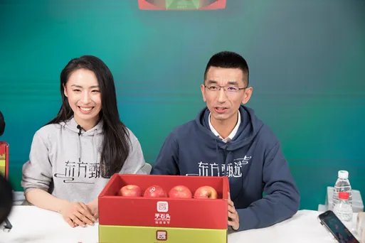 俞敏洪：新东方老师年入超百万，新东方为何能起死回生？