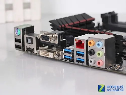 至强游戏设备 华硕Z97-PRO GAMER实测