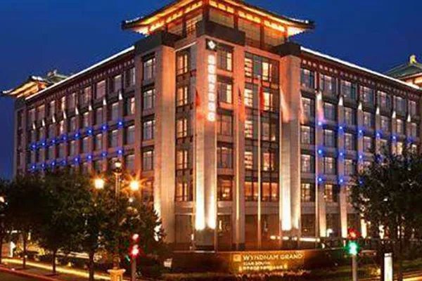 西安十大顶级酒店:西安五星级酒店大盘点 在这里办婚礼超炫