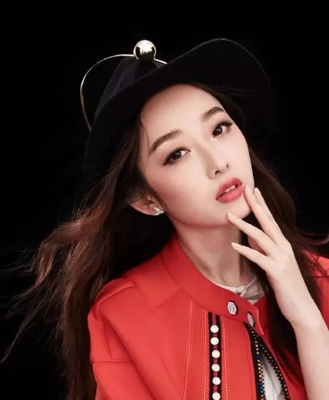 玉体横陈,性感窒息诱惑!林黛玉清纯不再?