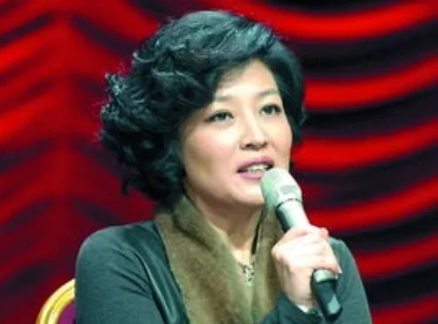 李咏的老婆叫什么名