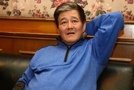 哈文与赵本山隔空开撕,有本事永远不登春晚,究竟发生了什么?
