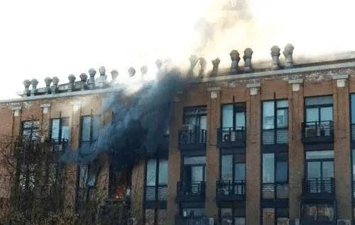南京一大学实验室发生爆燃,致2死9伤,导致这起爆炸事故的原因是什么?
