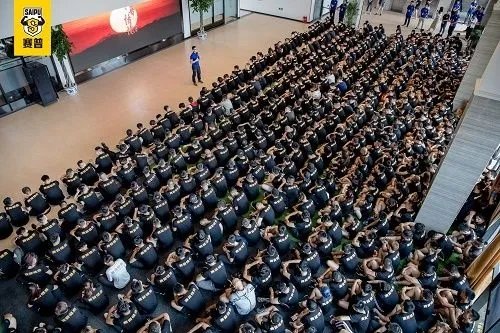 学私人教练要多少钱?