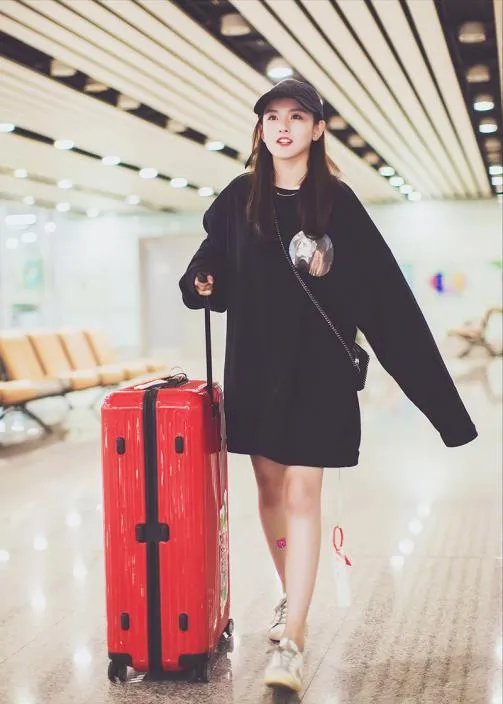 宋祖儿甜美形象霸屏,怎样才能像她一样穿出青春活力范儿?