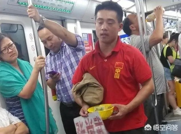 体操世界冠军张尚武为什么会沦落街头卖艺乞讨?他现状如何?