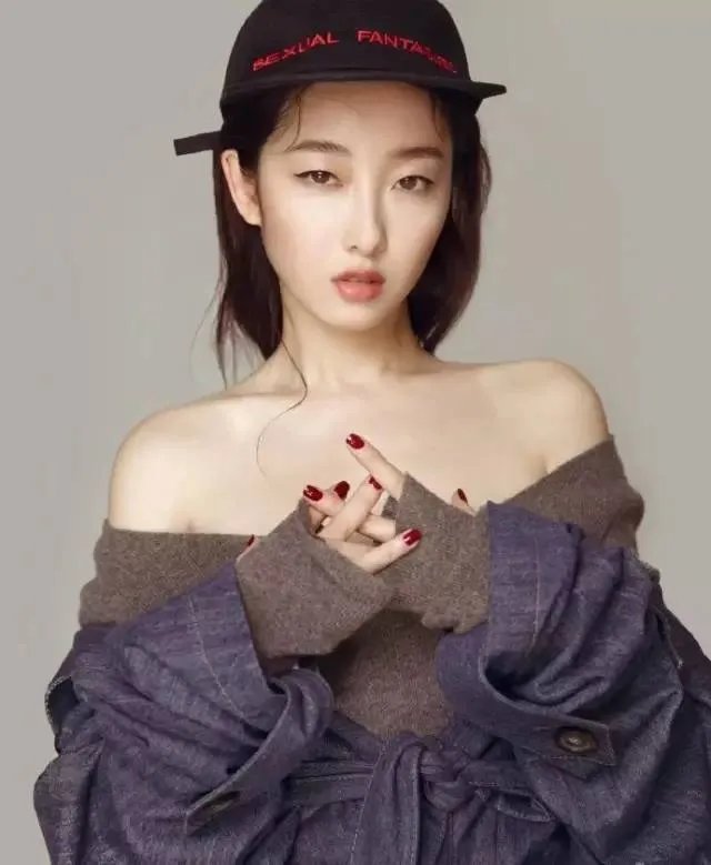 玉体横陈,性感窒息诱惑!林黛玉清纯不再?