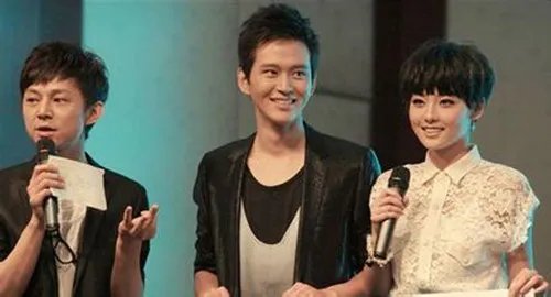 何炅的老婆照片大曝光 结婚十年是真的吗