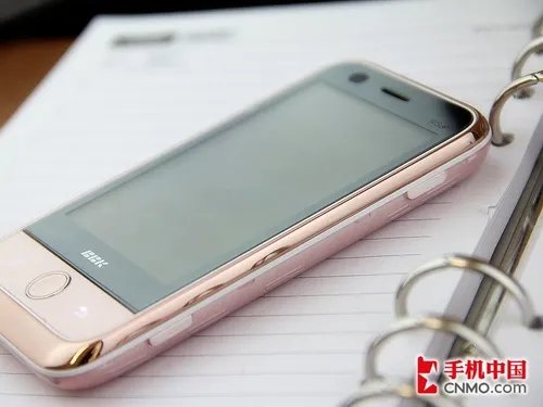 时尚互联网音乐手机 步步高i710评测