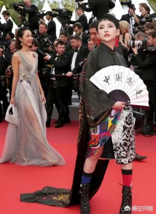 为什么戛纳电影节国内都会有人蹭红毯?而且会有网红出现在红毯上?