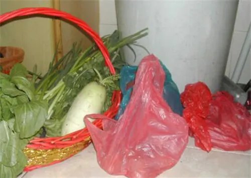 塑料袋对人体有什么危害 看完你就明白了