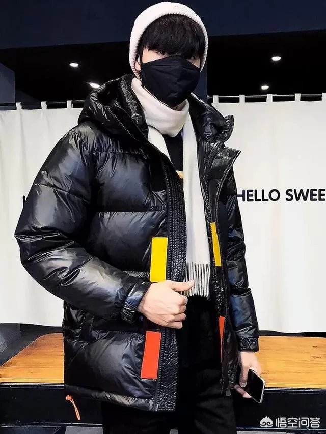 对于冬季流行的男士毛衣来说,如何穿出时尚的感觉?