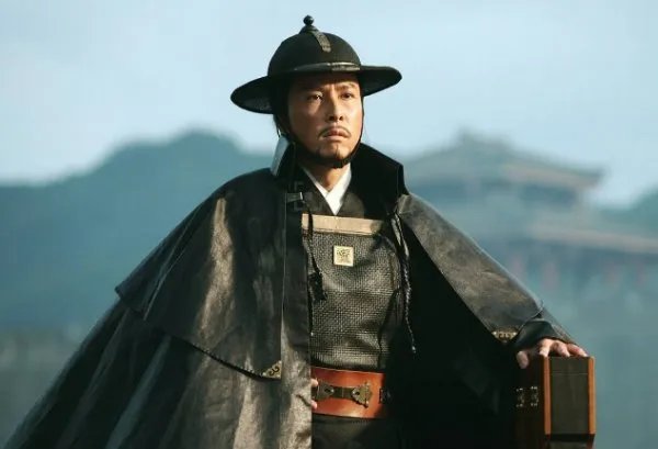 甄子丹十大经典功夫片,《叶问》仅排第三,排第一的到底是谁?
