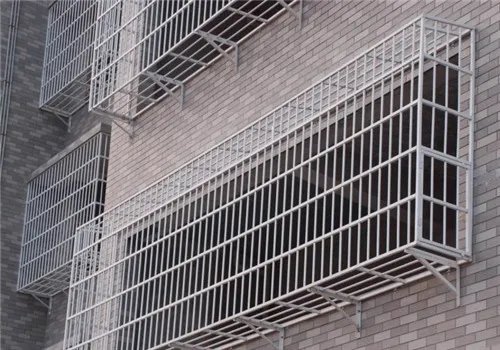 防盗窗多少钱一平方 防盗网分为哪几种