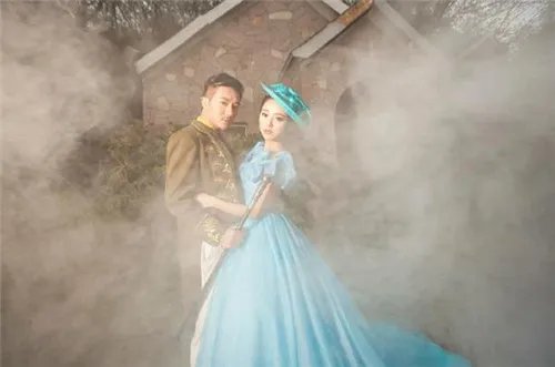 婚纱照一般多久能拿到 婚纱照制作完成要多久