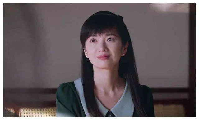 《以家人之名》中的贺子秋,是否还爱着他妈妈?