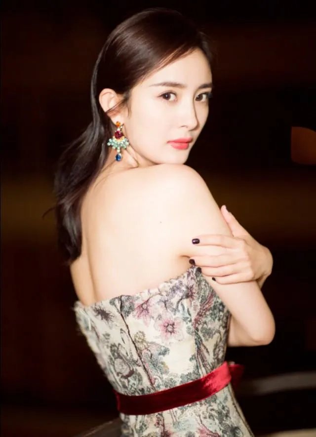 杨幂和王欧你更喜欢谁?